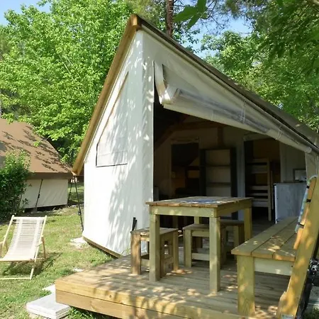 Paradis Aloe אתר קמפינג Médis