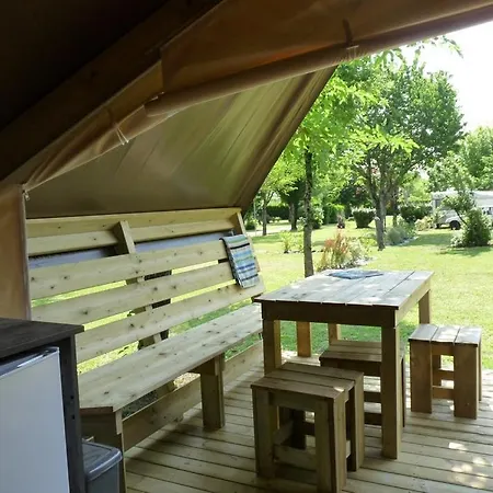 Paradis Aloe אתר קמפינג Médis